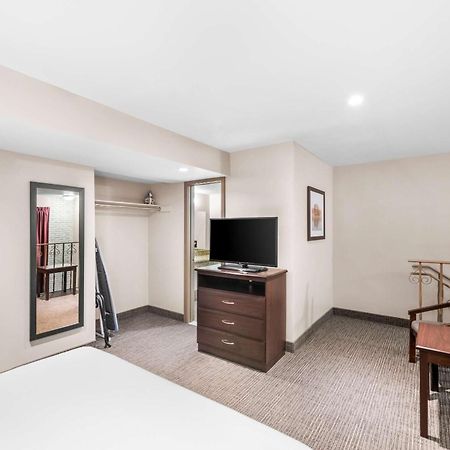 Quality Inn & Suites Κολόμπους Εξωτερικό φωτογραφία