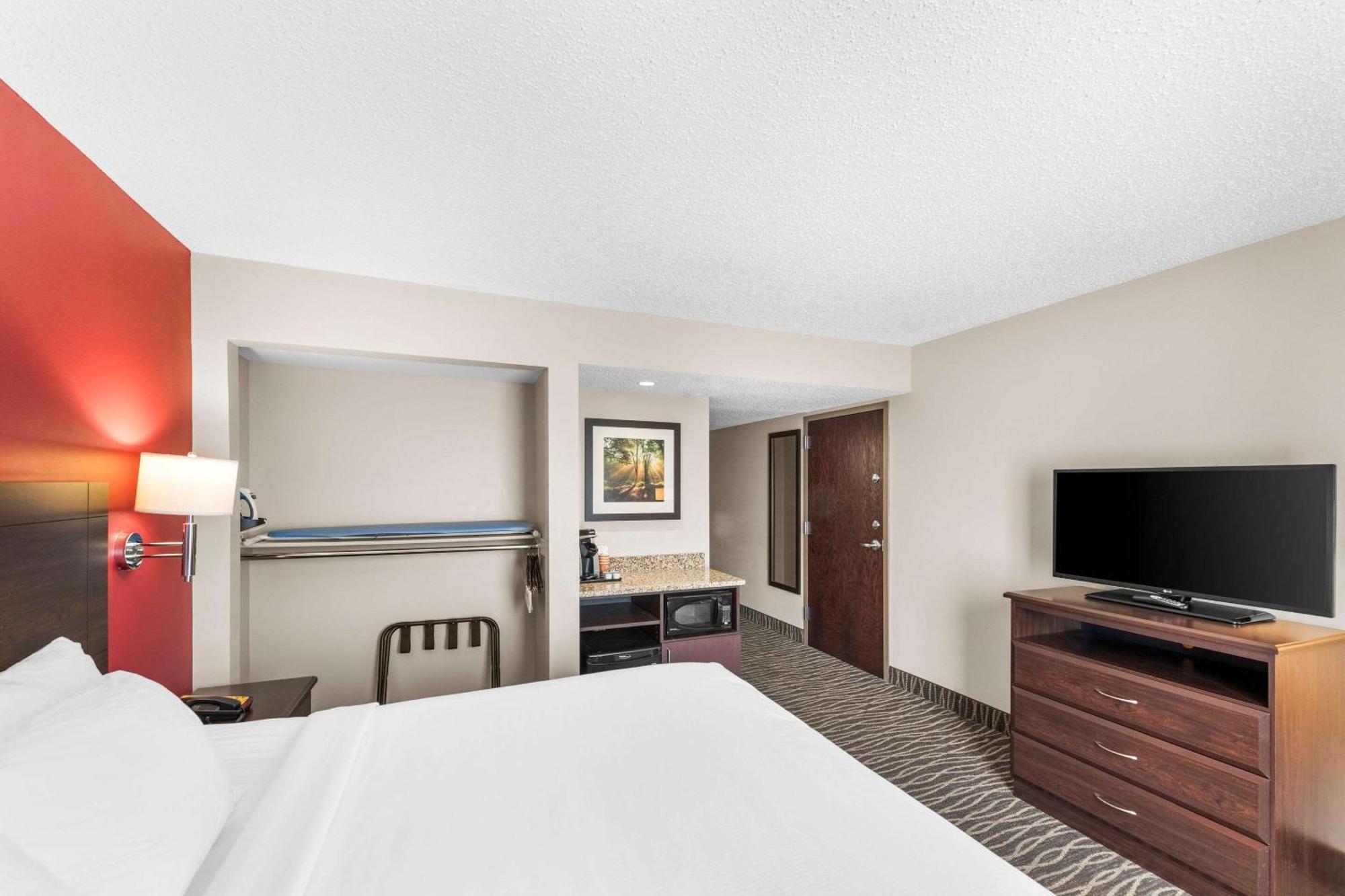 Quality Inn & Suites Κολόμπους Εξωτερικό φωτογραφία