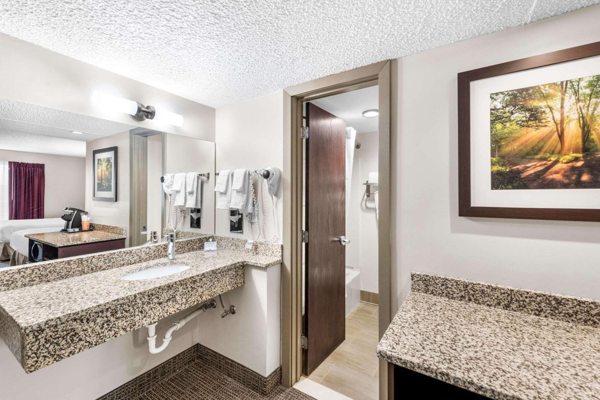 Quality Inn & Suites Κολόμπους Εξωτερικό φωτογραφία